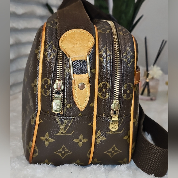 🔥Great Condition 🔥Authentic Louis Vuitton Reporter Crossbody - Picture 15 of 17